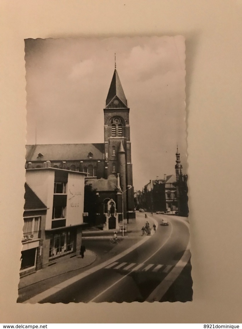 Wevelgem - Grote Markt En St Hilarius Kerk - Wevelgem