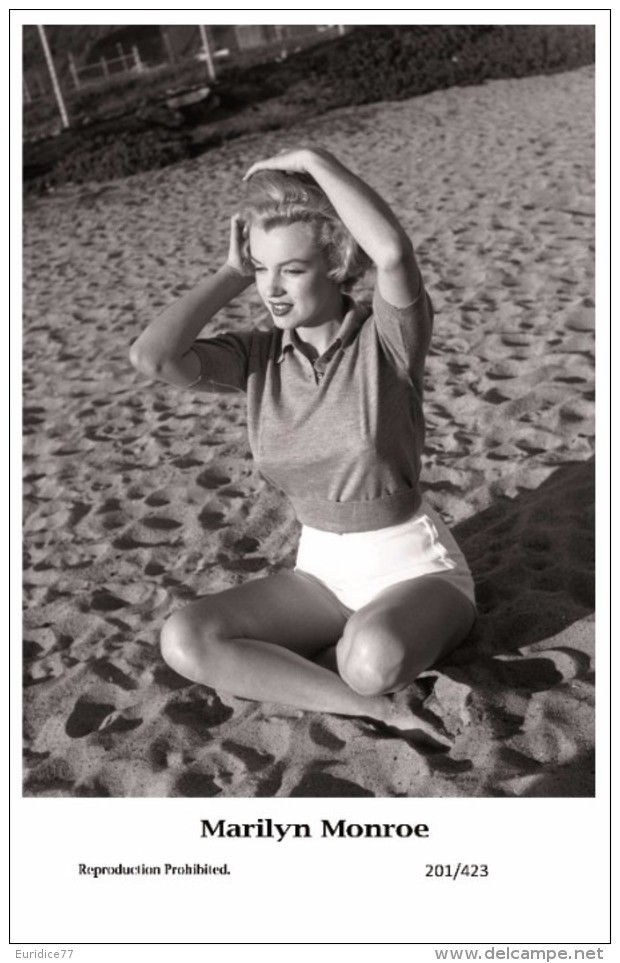 MARILYN MONROE - Film Star Pin Up PHOTO POSTCARD- Publisher Swiftsure 2000 (201/423) - Mujeres Famosas