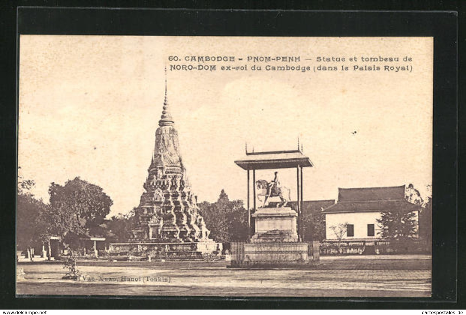 AK Pnom-Penh, Statue Et Tombeau De Noro-Dom Ex-roi Du Cambodge Dans Le Palais Royale - Otros & Sin Clasificación