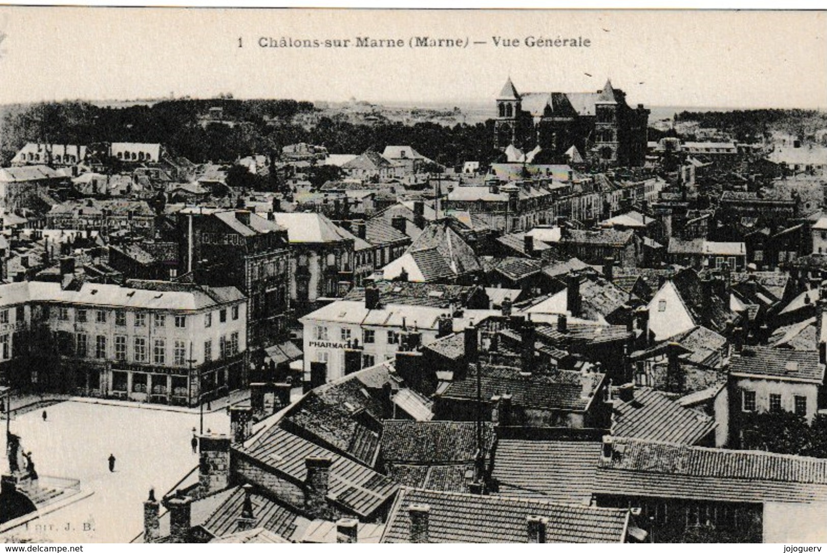 ChalonS Sur Marne Vue Générale ( Monument Aux Morts, Pharmacie Coiffeur , Société Générale , Cathédrale - Châlons-sur-Marne