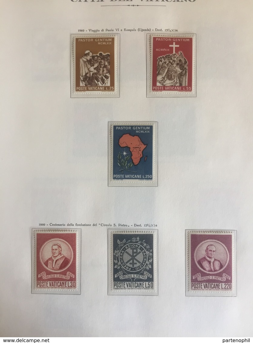 Vaticano Collezione 1969/2000 - Montata in 2 album Marini quasi completa del periodo MNH