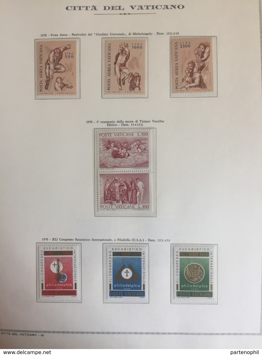 Vaticano Collezione 1969/2000 - Montata in 2 album Marini quasi completa del periodo MNH