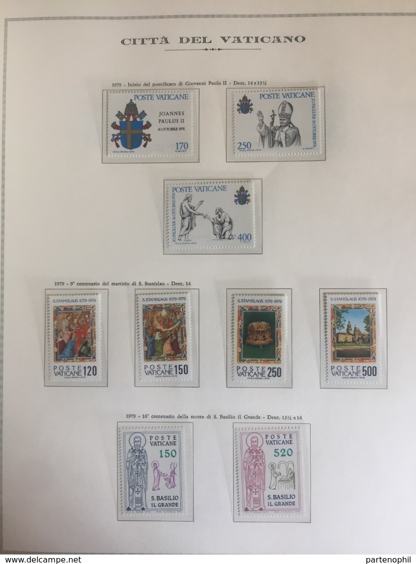 Vaticano Collezione 1969/2000 - Montata in 2 album Marini quasi completa del periodo MNH