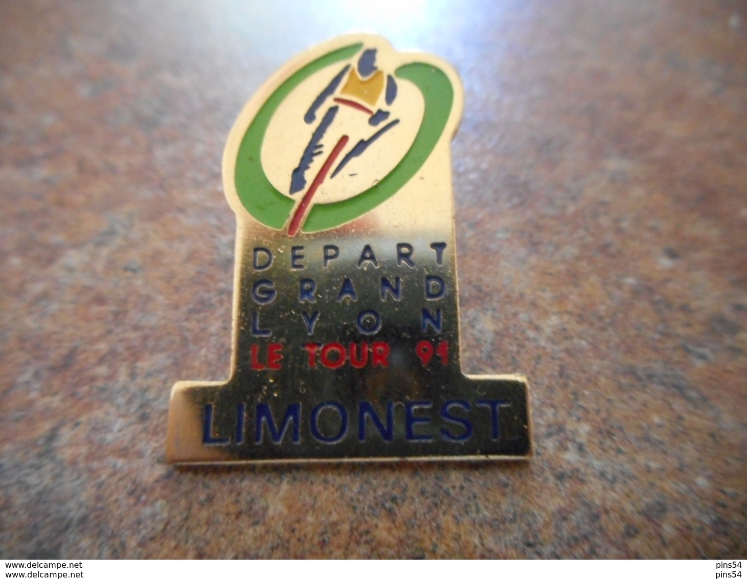 A008 -- Pin's Depart Grand Lyon Le Tour 91 - Limonest - Cyclisme