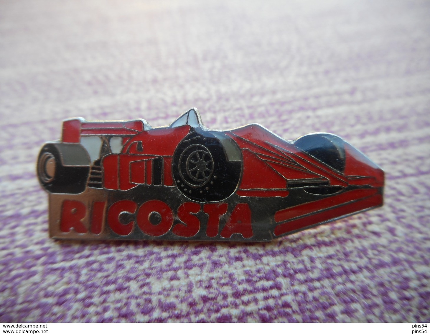 A011 -- Pin's Ricosta -- Exclusif Sur Delcampe - F1