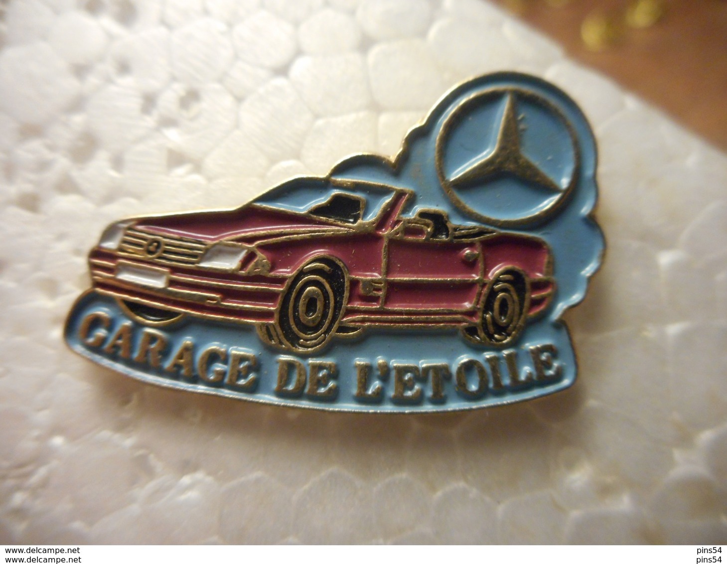 A023 -- Pin's Garage De L'Etoile Mercedes - Mercedes