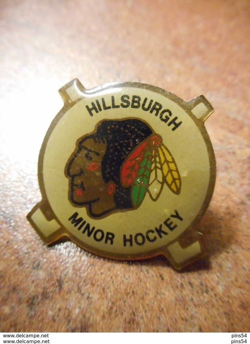 A032 -- Pin's Minor Hockey - Sports D'hiver