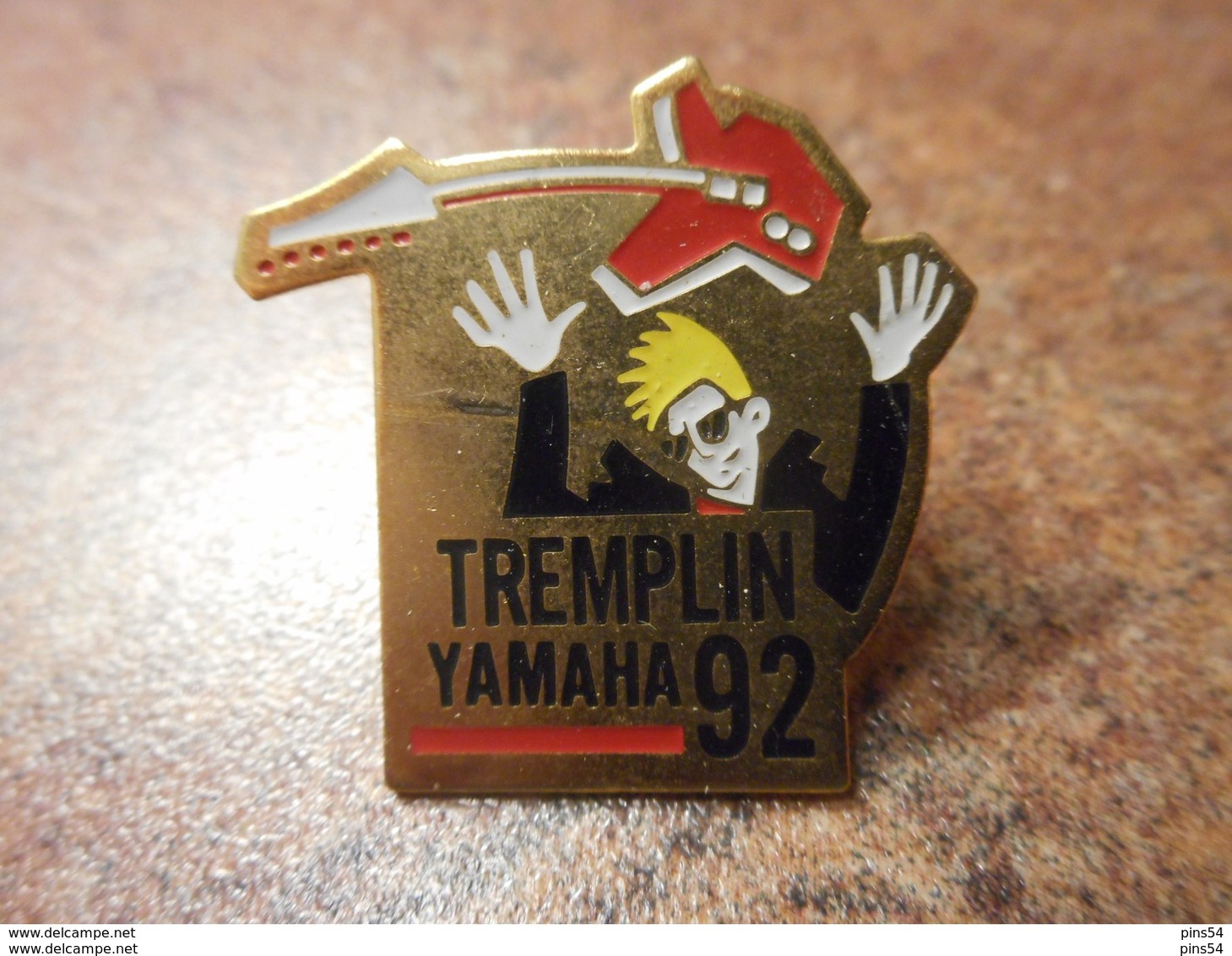 A029 -- Pin's Tremplin Yamaha 92 - Musique