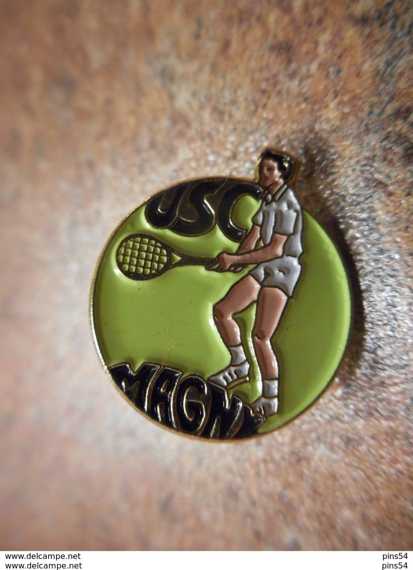 A029 -- Pin's USC Magny - Tennis