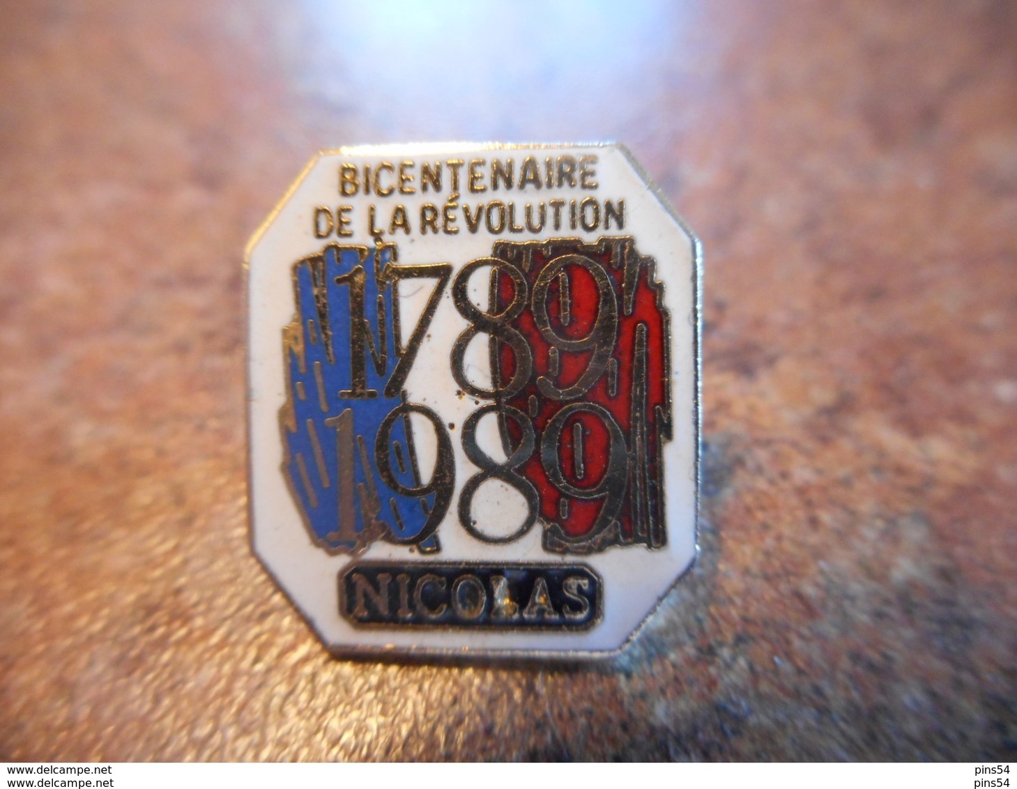 A037 -- Pin's Bicentenaire De La Revolution Nicolas - Militaria