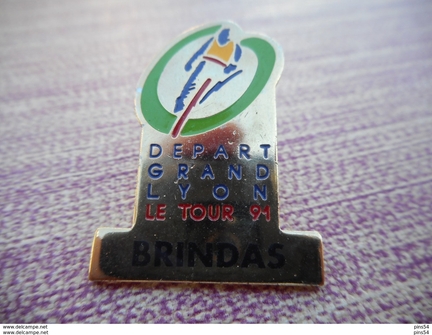A003 -- Pin's Depart Grand Lyon - Le Tour 91 - Brindas - Cyclisme