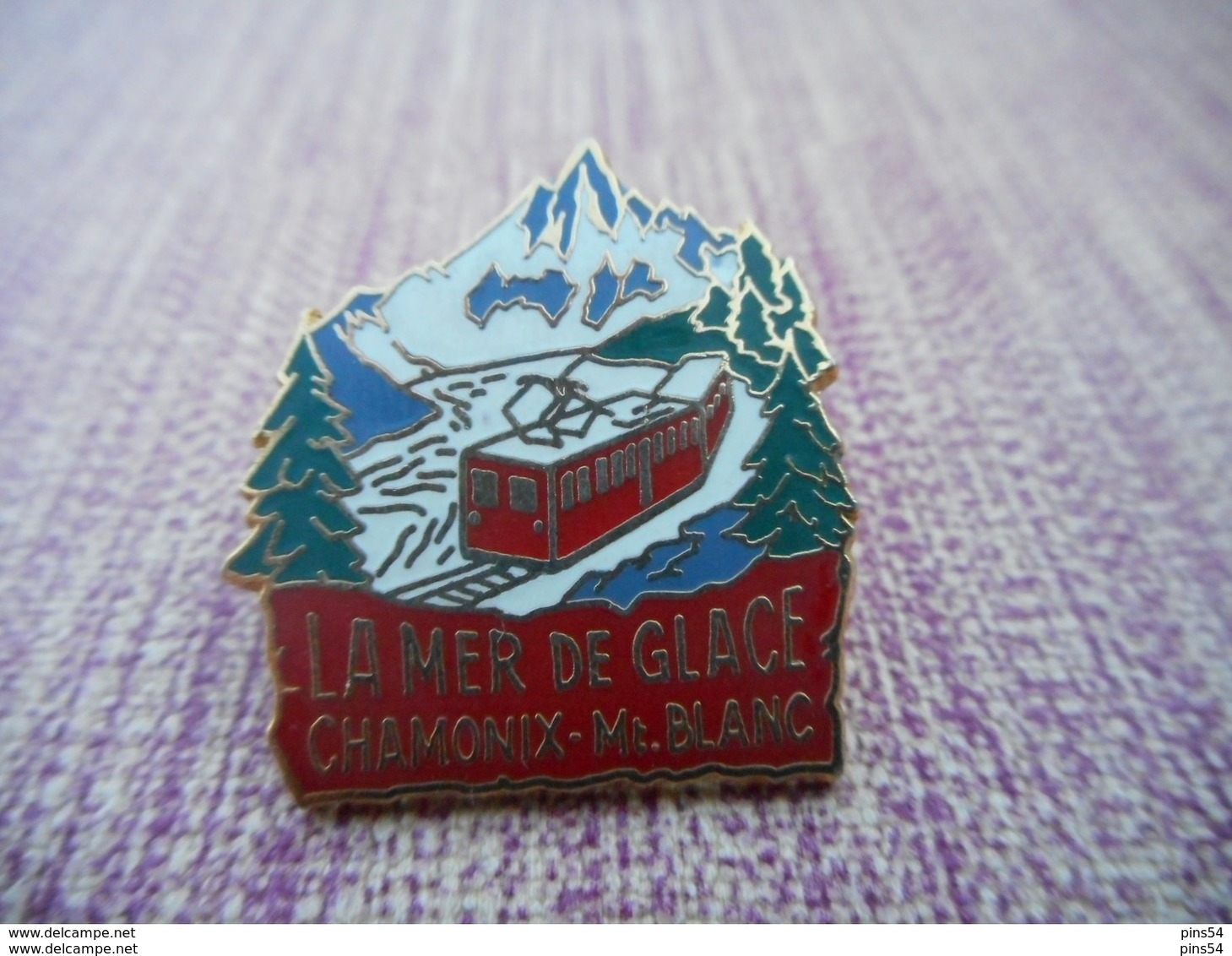 A004 -- Pin's La Mer De Glace - Chamonix Mont Blanc - Villes