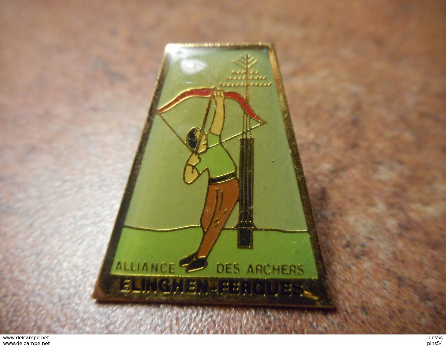 A032 -- Pin's Tir à L'Arc Alliance Des Archers Elinghen Ferques Dépt 62 -- Dernier Vendu 03/2015 - Tir à L'Arc