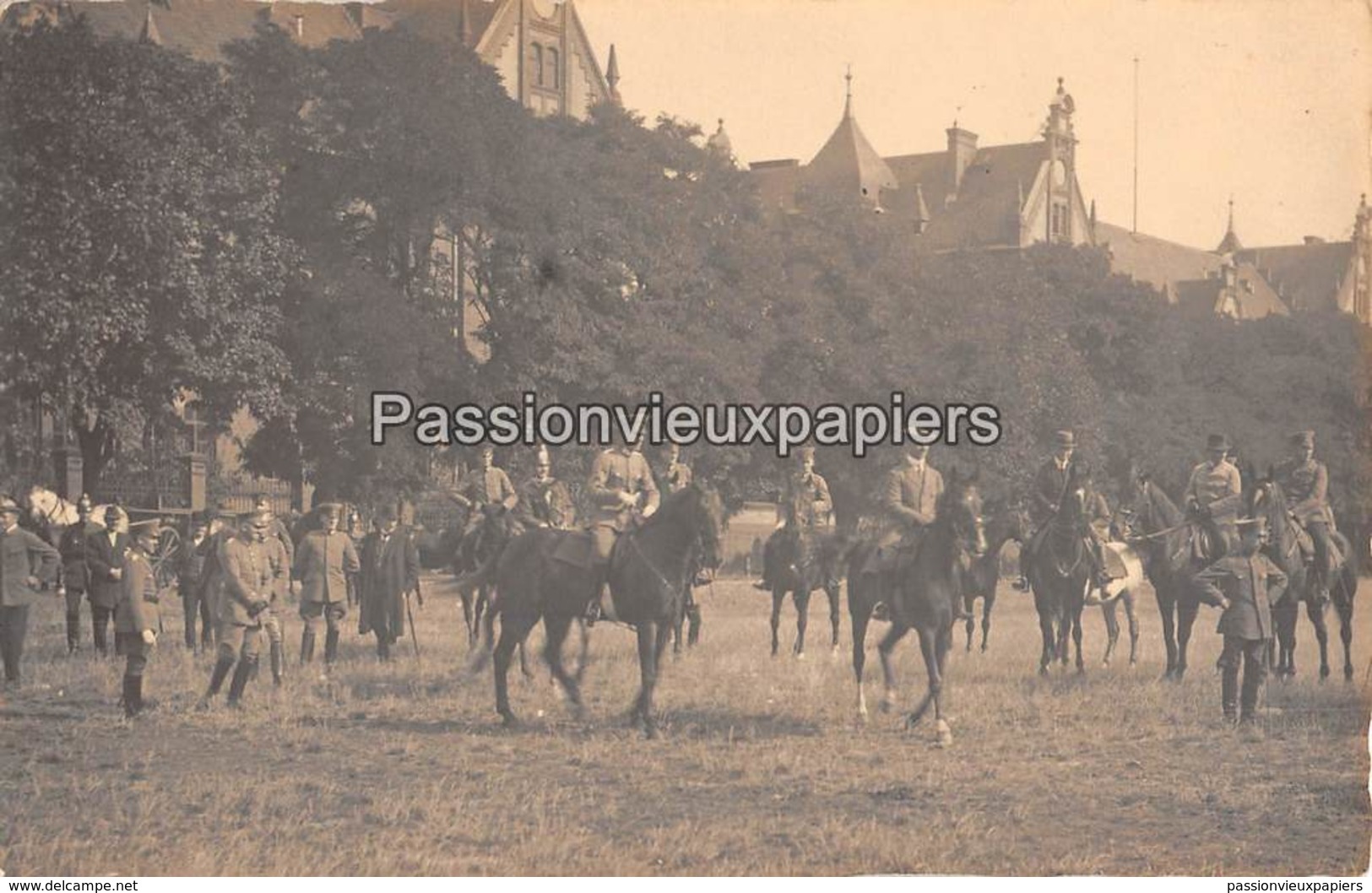 2 CARTES PHOTO METZ  CASERNE CAVALIERS OFFICIERS Et NOTABLES   REGIMENT DE DRAGONS ? - Metz