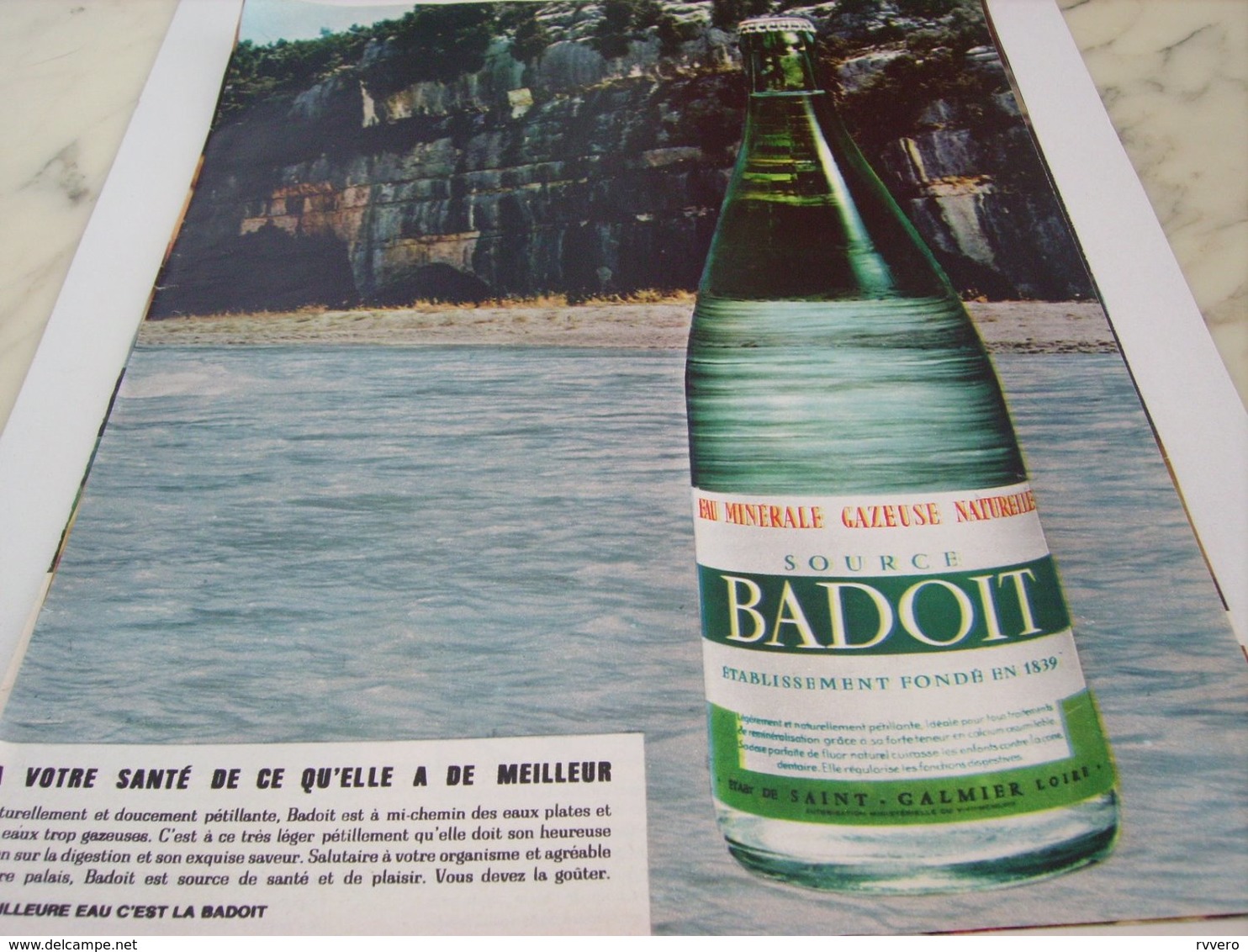 ANCIENNE PUBLICITE A VOTRE SANTE EAU MINERALE BADOIT  1964 - Affiches