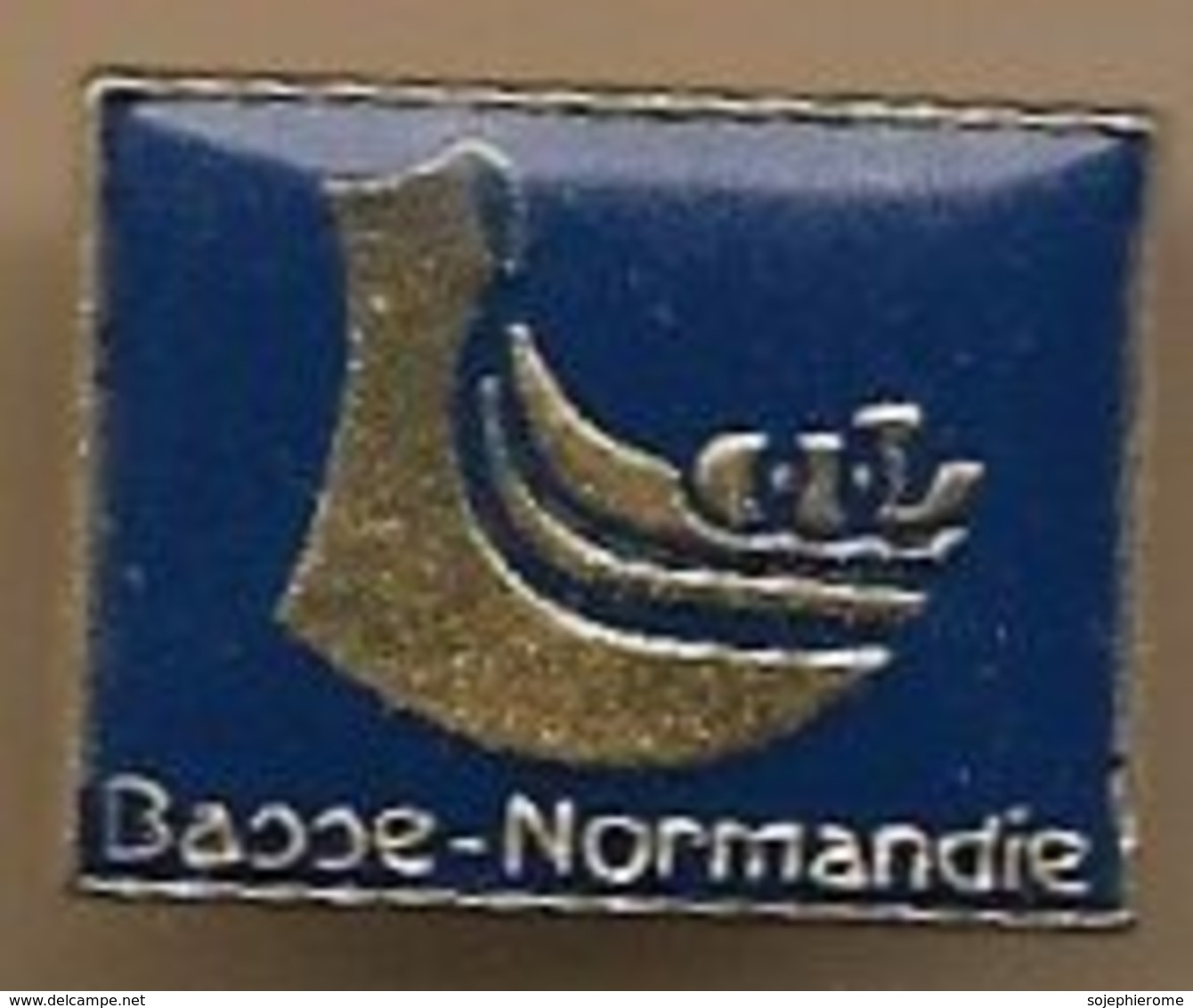 Pin's Basse-Normandie Bateau Drakkar - Administrations