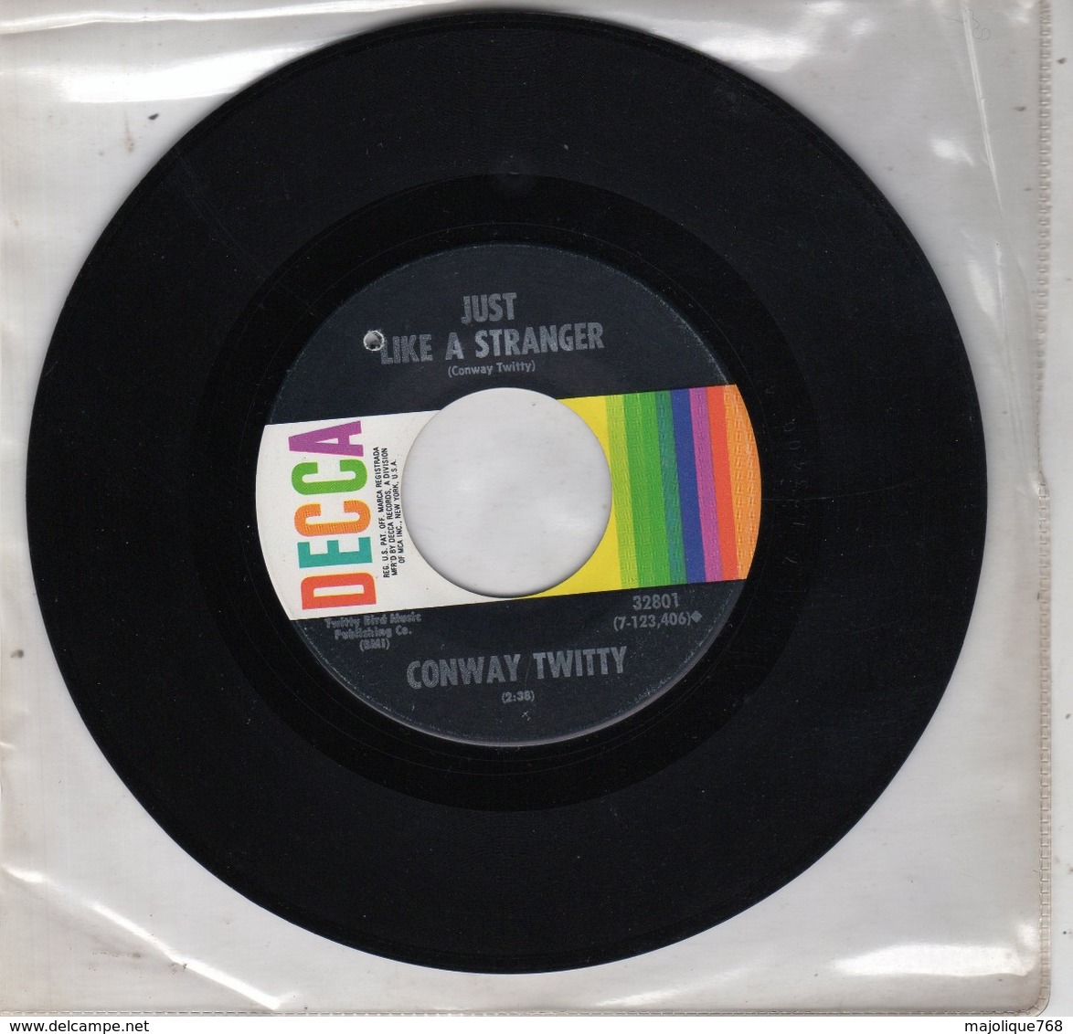 Conway Twitty - Just Like A Stranger - How Much More Can She Stand - Decca 32801 - 1971 - Country & Folk