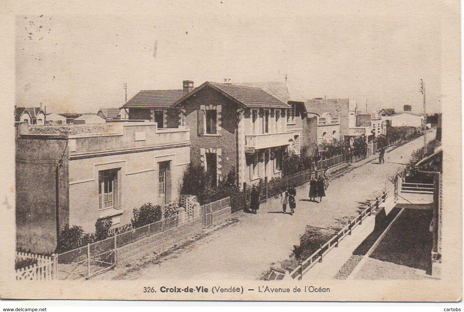 85 CROIX-de-VIE  L'Avenue De L'Océan - Saint Gilles Croix De Vie