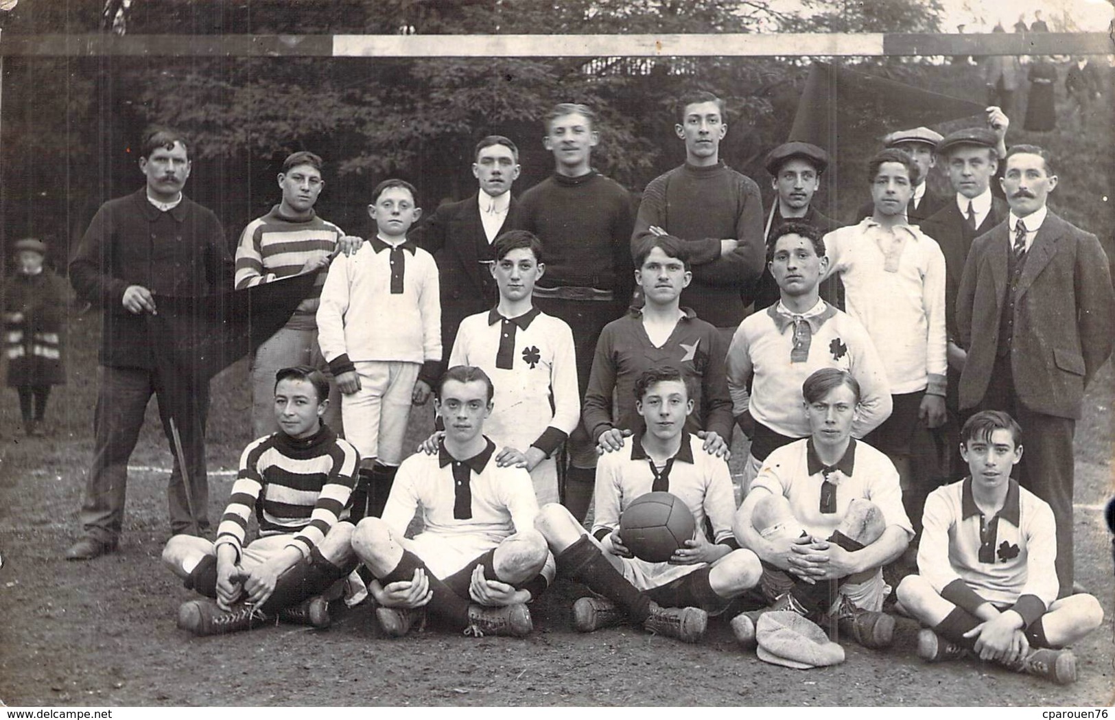 Carte Photo Ancienne équipe De Football Trèfle à 4 Feuilles Sur Le Maillot - Calcio