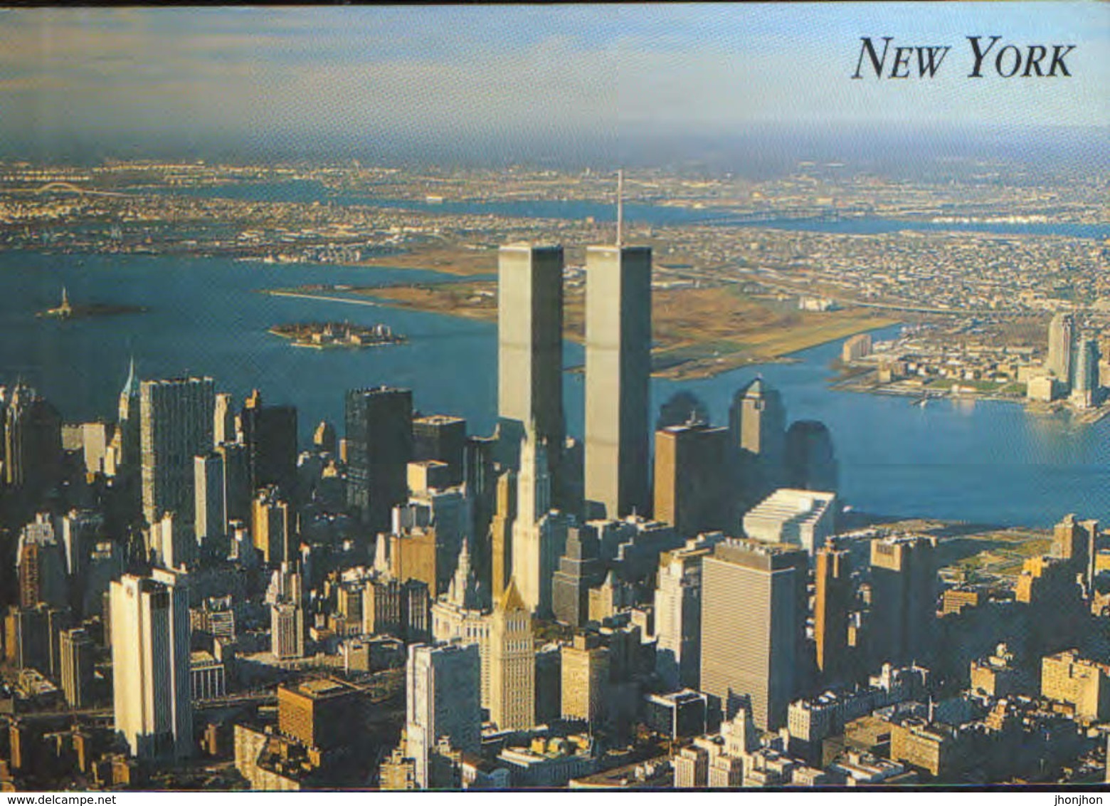 USA  - Postcard Unused  - New York City - The World Trade Center Towering Over Lower Manhattan - World Trade Center