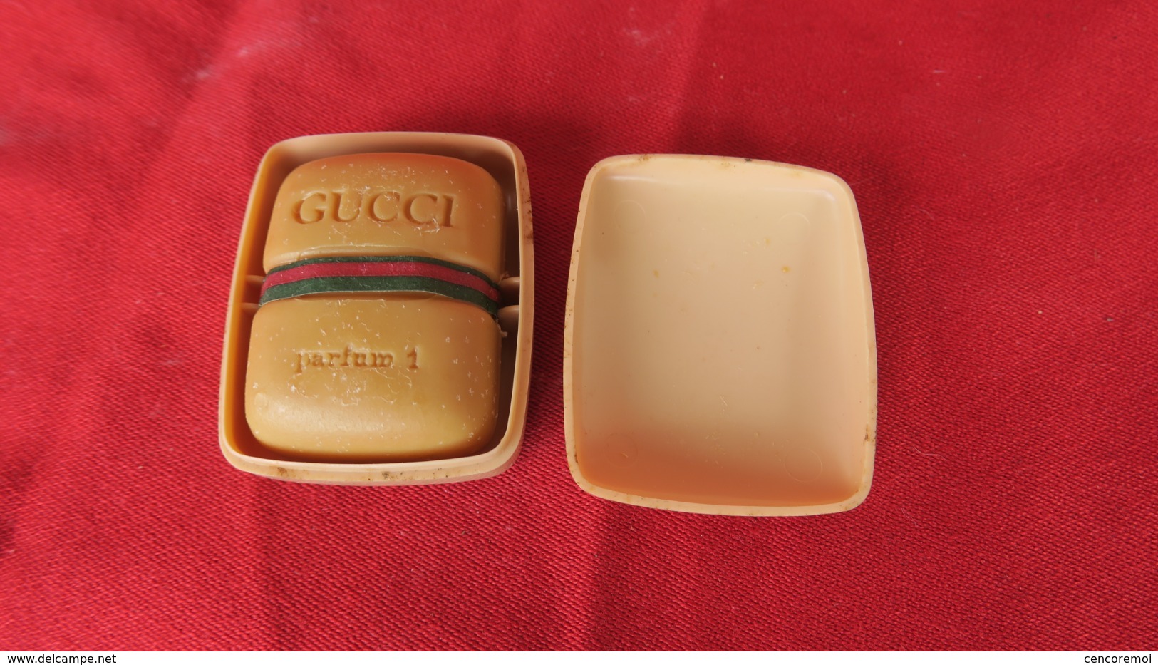 Savonnette Miniature Parfum 1 Gucci, Savon De Collection Vintage Dans Sa Boite D'origine - Beauty Products
