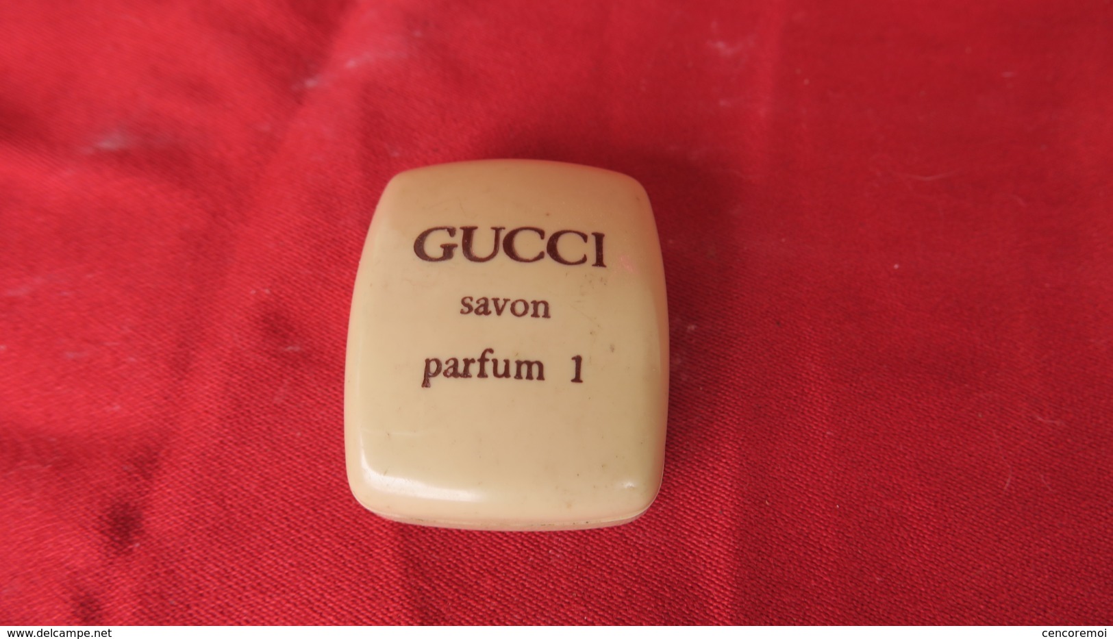 Savonnette Miniature Parfum 1 Gucci, Savon De Collection Vintage Dans Sa Boite D'origine - Beauty Products