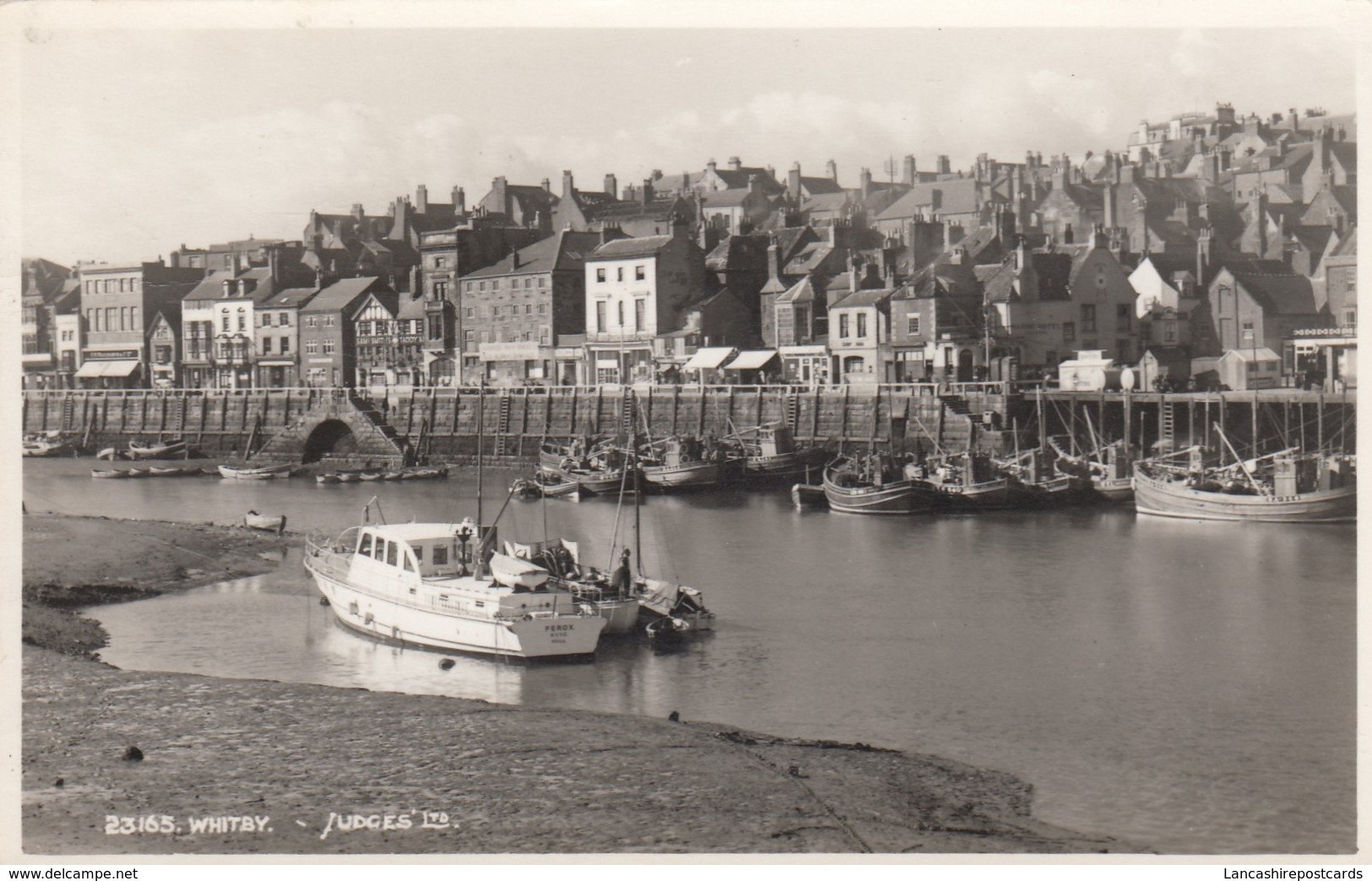 Postcard Whitby [ Showing Fishing Fleet / Boats ] PU 1959 My Ref  B13629 - Whitby