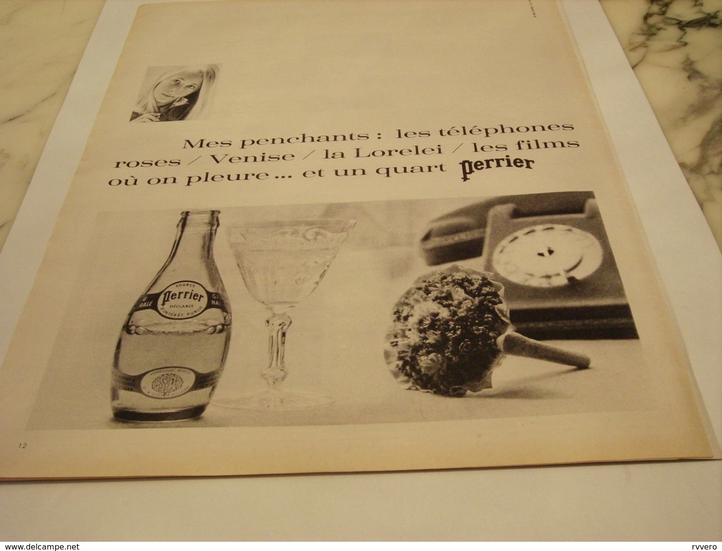 ANCIENNE PUBLICITE LES TELEPHONES ROSES ET PERRIER 1966 - Affiches