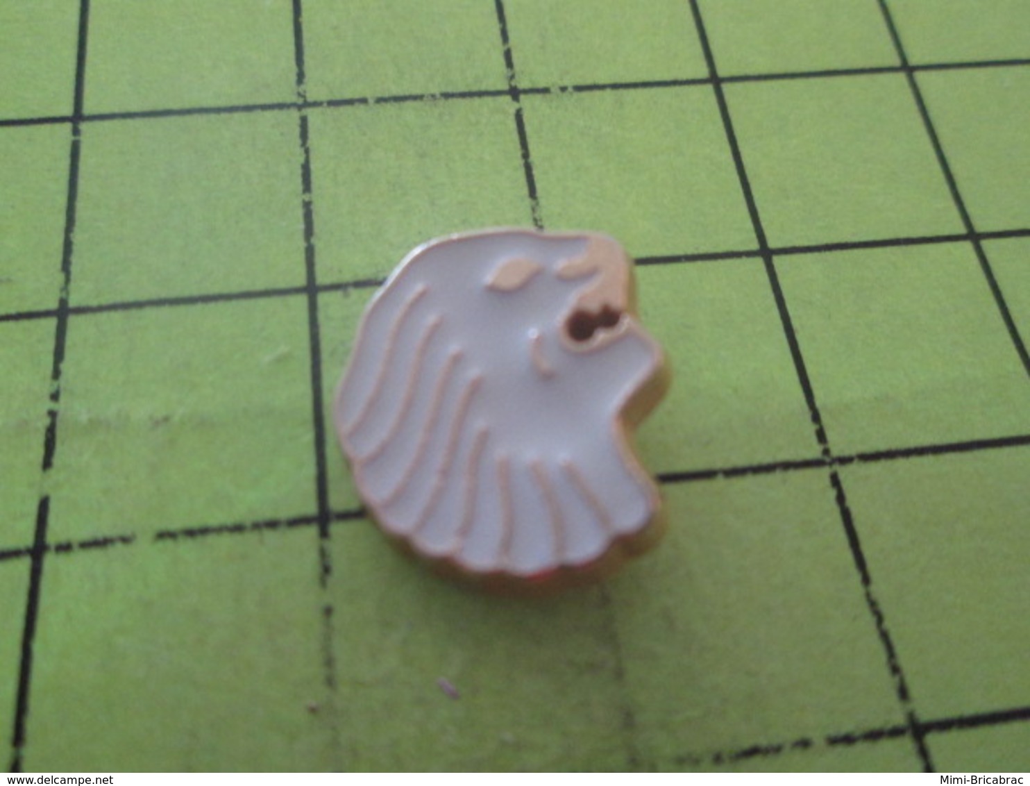 911d PINS PIN'S / Beau Et Rare : Thème ANIMAUX / TETE DE LION BLANC ZODIAQUE ASTROLOGIE - Animaux