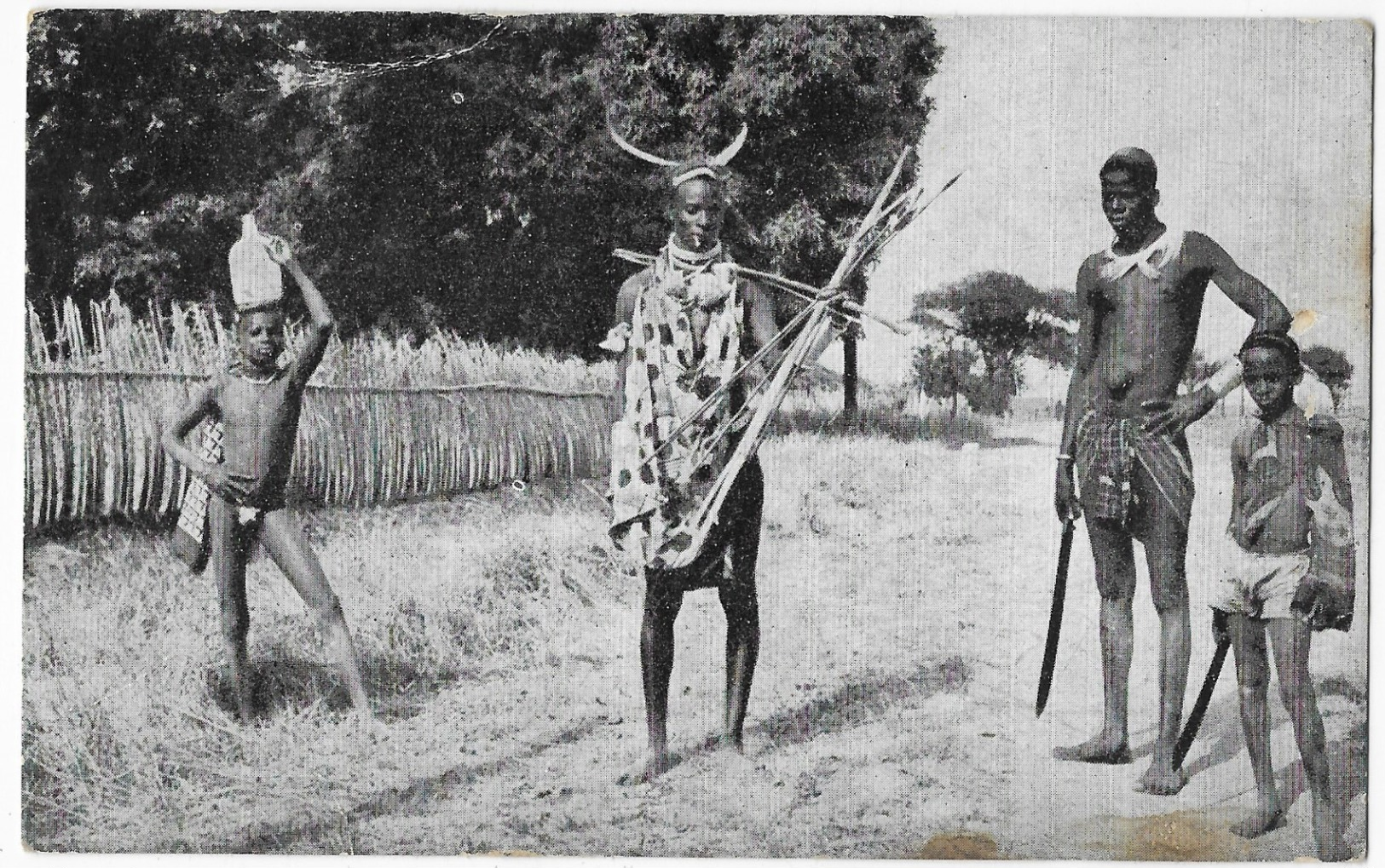 Sénégal Casamance Chasseur Floup Et Types De La Meme Race - Sénégal