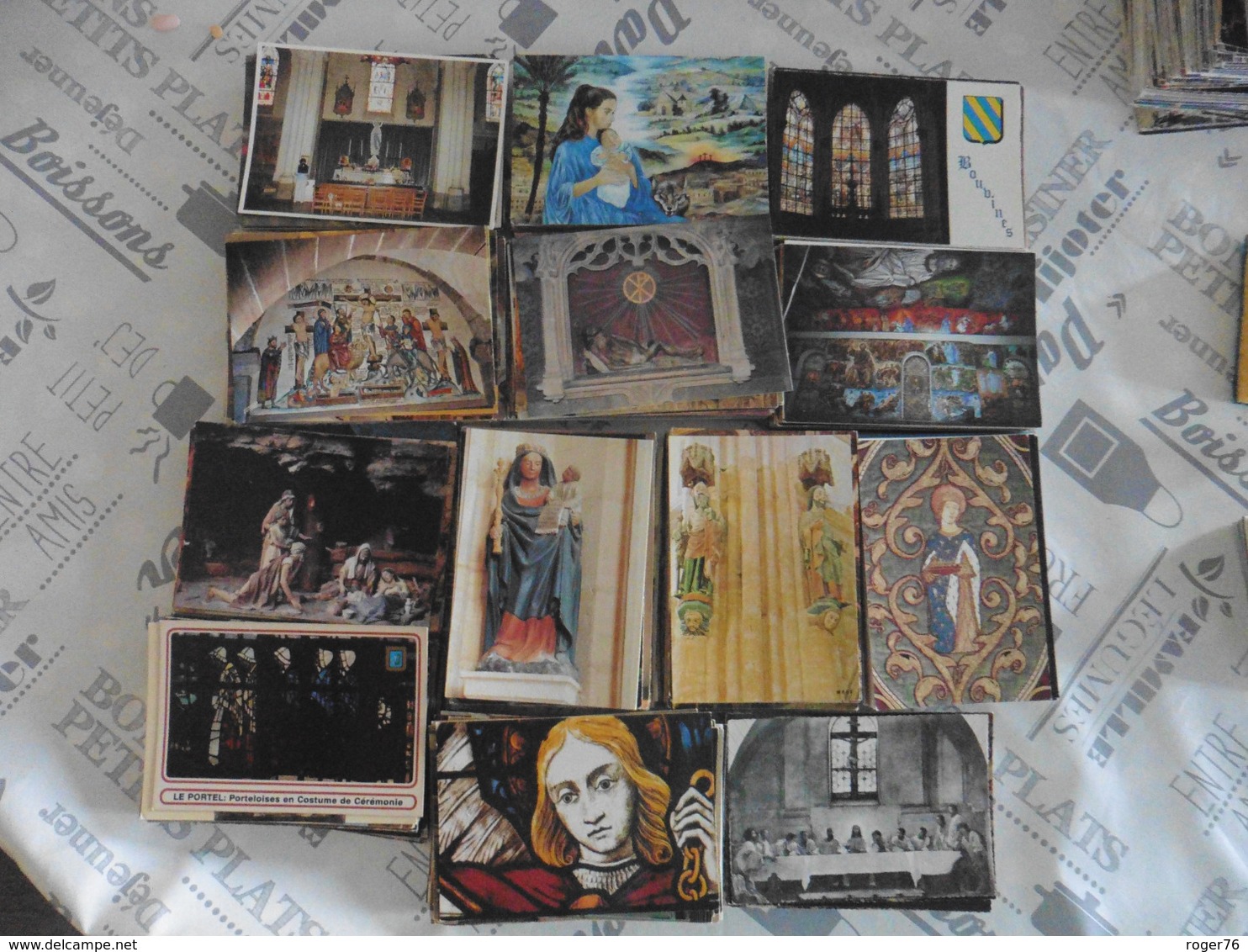 LOT  DE 1100  CARTES  POSTALES  INTERIEURS .STATUES. PEINTURES   D  EGLISES - 500 CP Min.