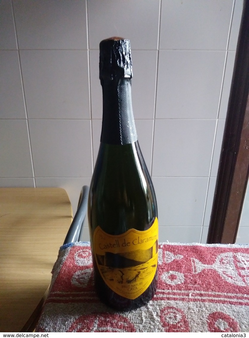 CAVA - Botella De Cava Antigua CASTELL DE CLARAMUNT - Champán & Cava