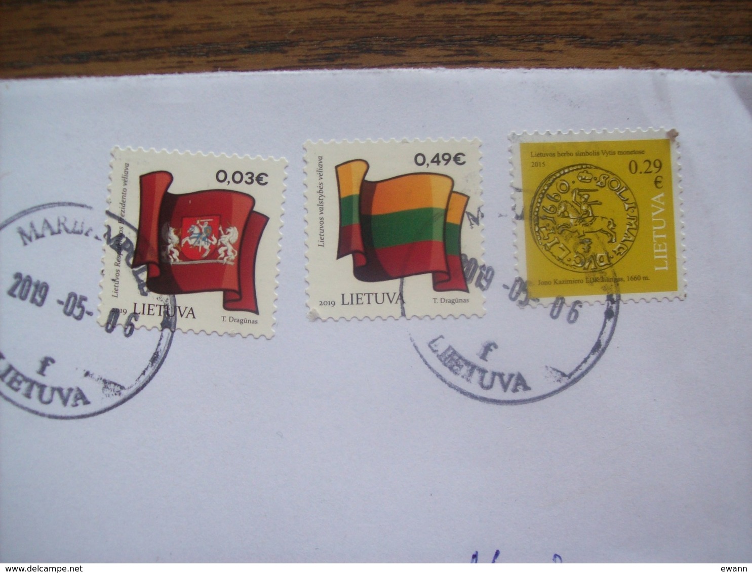 Lituanie: Enveloppe De 2019 -  3 Timbres (drapeaux...) - Lituania