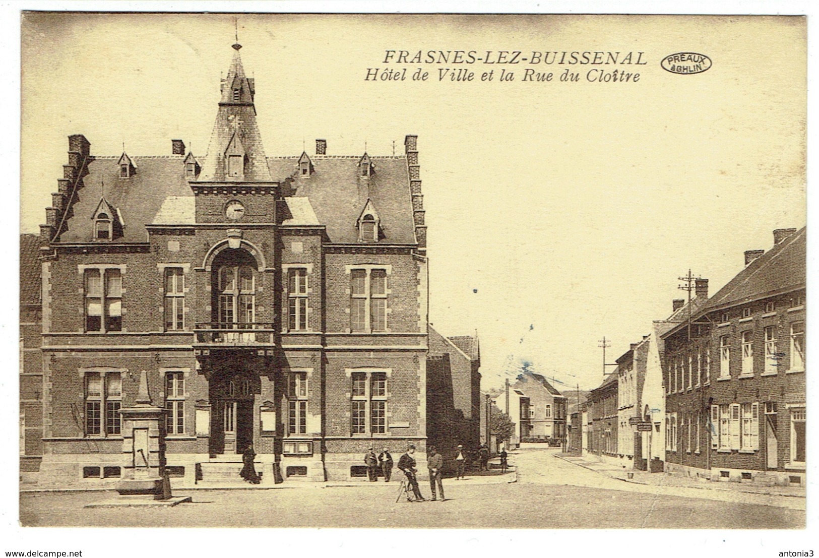 Frasnes-lez-Buissenal. Hôtel De Ville Et La Rue Du Cloître. ****. - Frasnes-lez-Anvaing