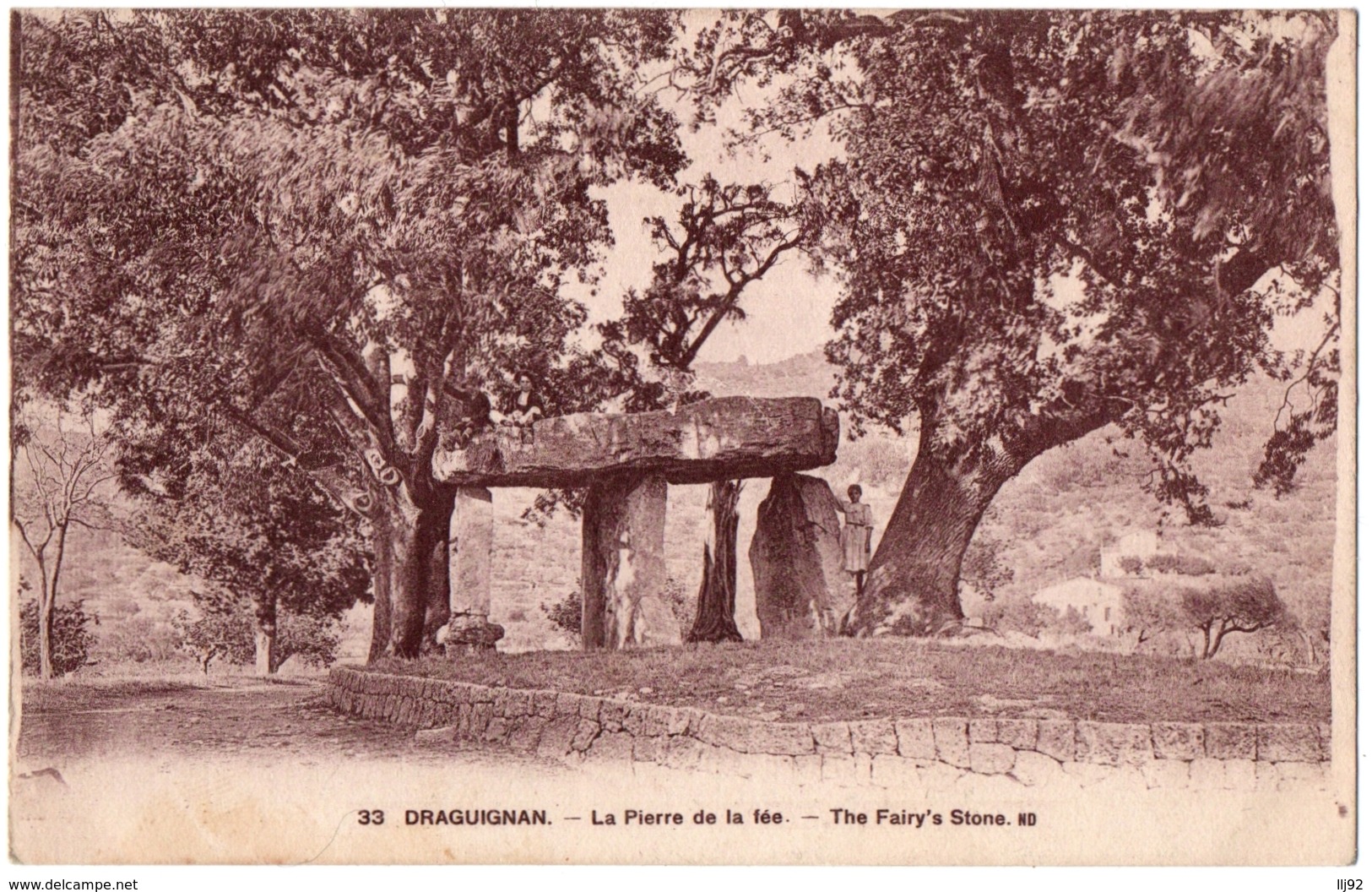 CPA 83 - DRAGUIGNAN (Var) - 33. La Pierre De La Fée - The Fairy's Stone - ND - Draguignan