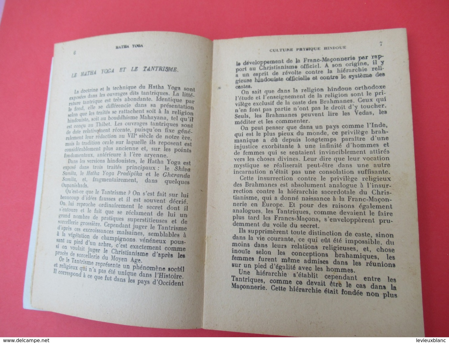 Livre/ Culture Physique Hindoue/ Les Asanas ( ou "Postures")/ Hatha Yoga/ C KERNEÏZ/Taillandier/ 1954      LIV171