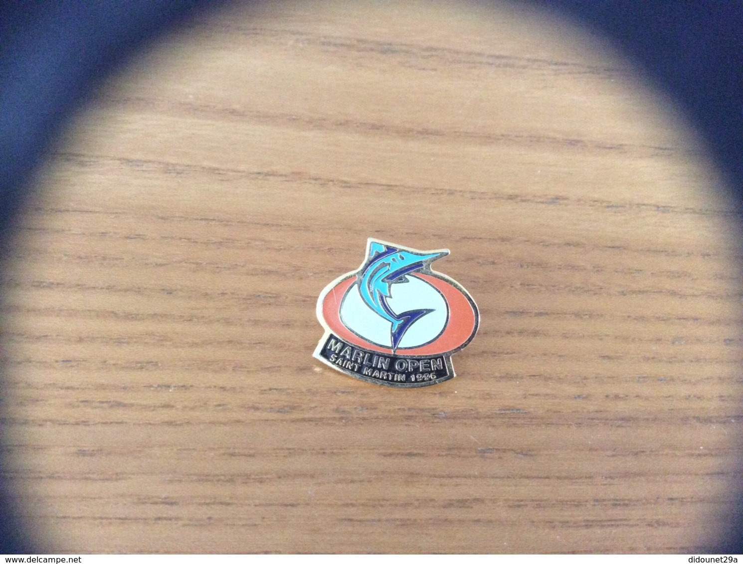 Pin’s « MARLIN OPEN - SAINT MARTIN 1996 » (pêche, Poisson) - Autres & Non Classés