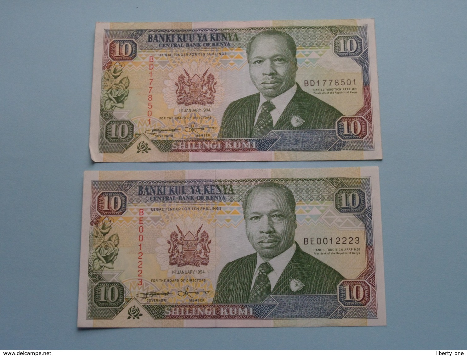2 X 10 Ten SHILLINGS ( Shilingi Kumi) Central Bank Of KENYA ( For Grade, Please See Photo ) ! - Kenya