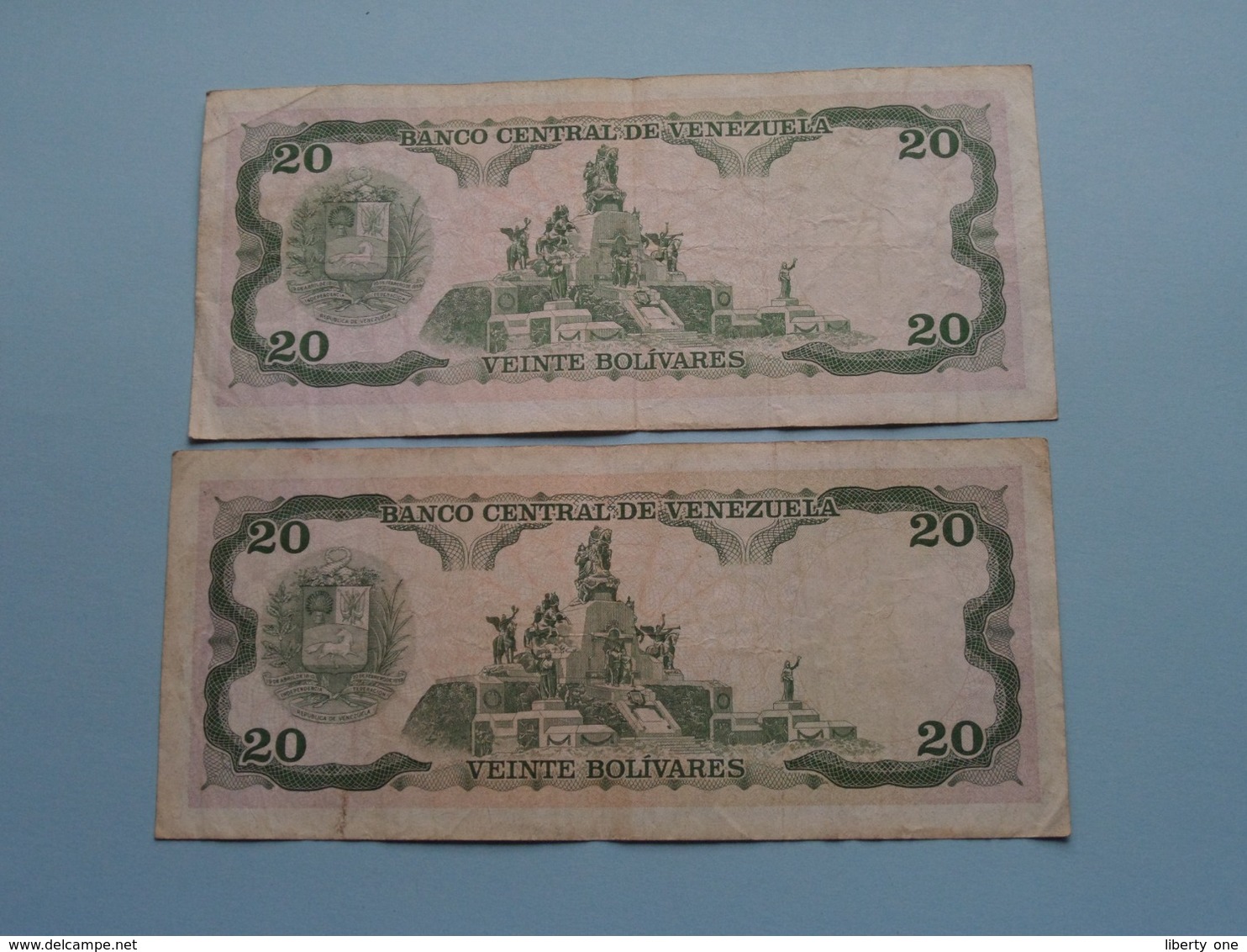 2 X 20 Veinte BOLIVARES ( 1995 ) Banco Central De Venezuela ( For Grade, Please See Photo ) ! - Venezuela
