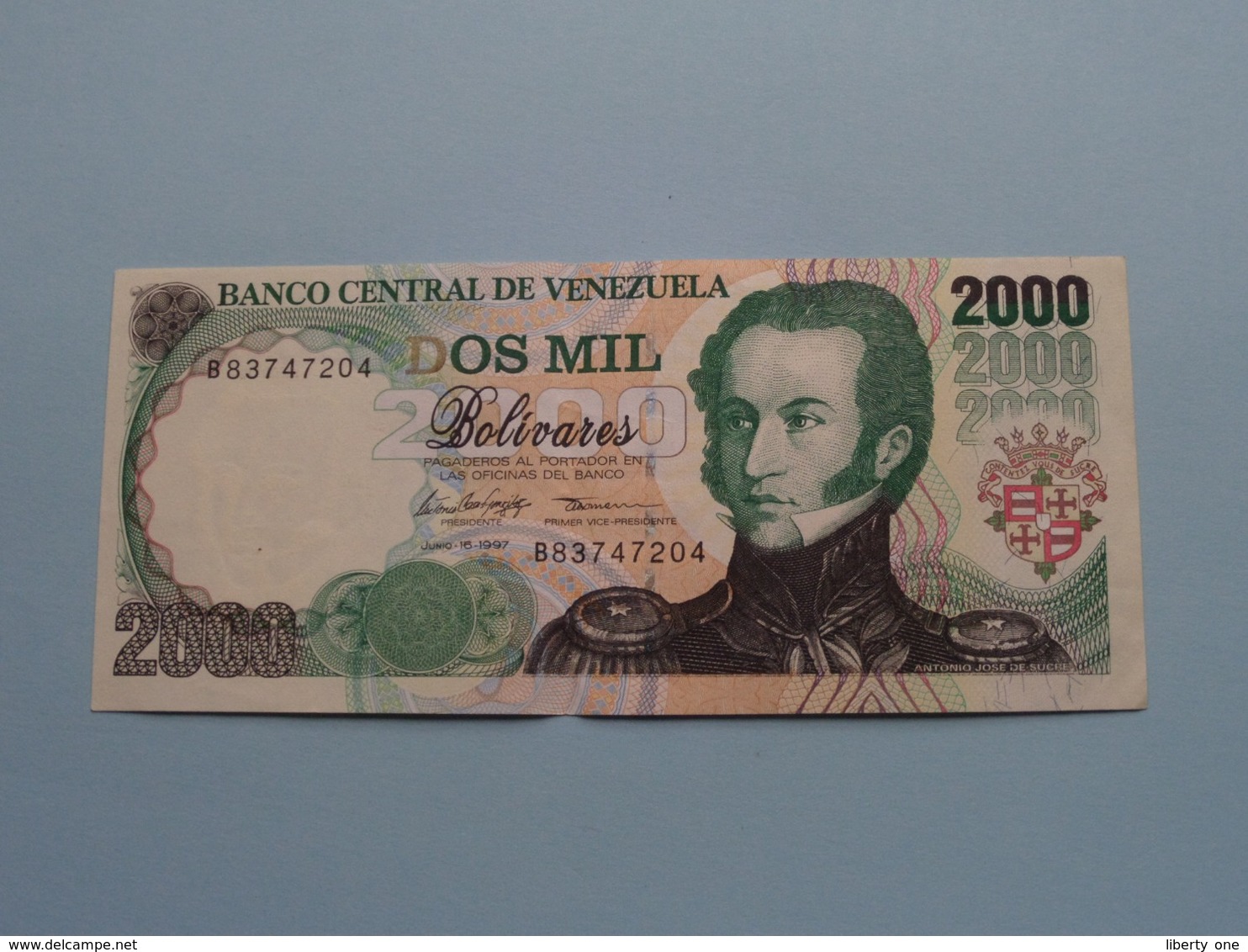 2000 Dos Mil BOLIVARES ( 1997 ) Banco Central De Venezuela ( For Grade, Please See Photo ) ! - Venezuela