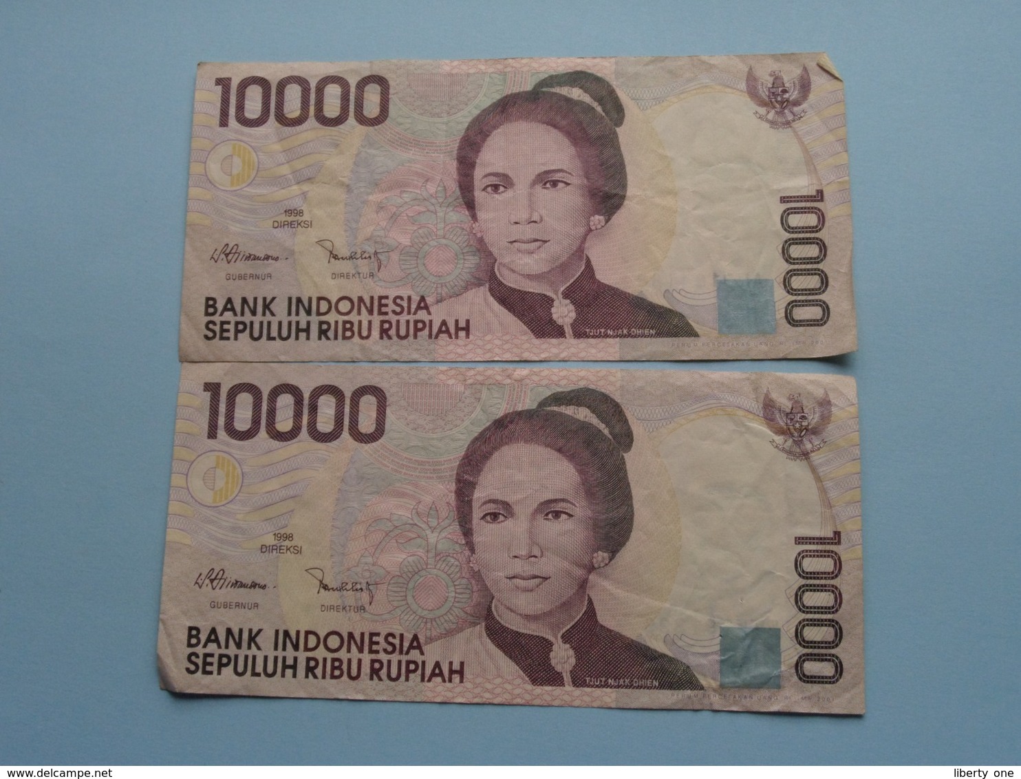 2 X 10000 SEPULUH RIBU Rupiah > Bank Indonesia ( For Grade, Please See Photo ) ! - Indonésie