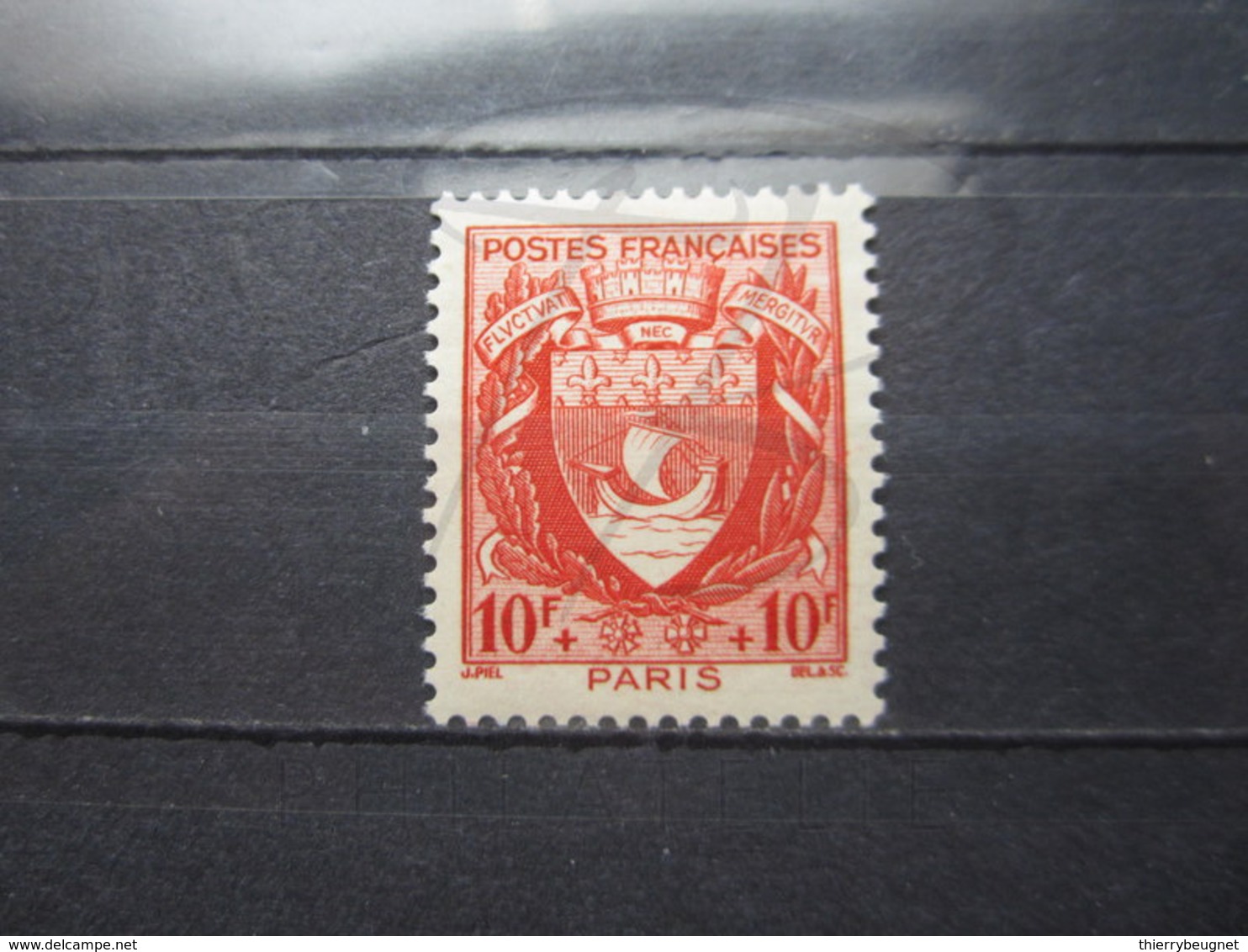 VEND BEAU TIMBRE DE FRANCE N° 537 , XX !!! (e) - 1941-66 Armoiries Et Blasons