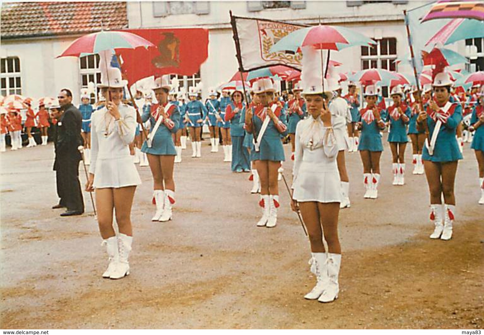 PIN UP MAJORETTES MONCEAU LES MINES - Pin-up