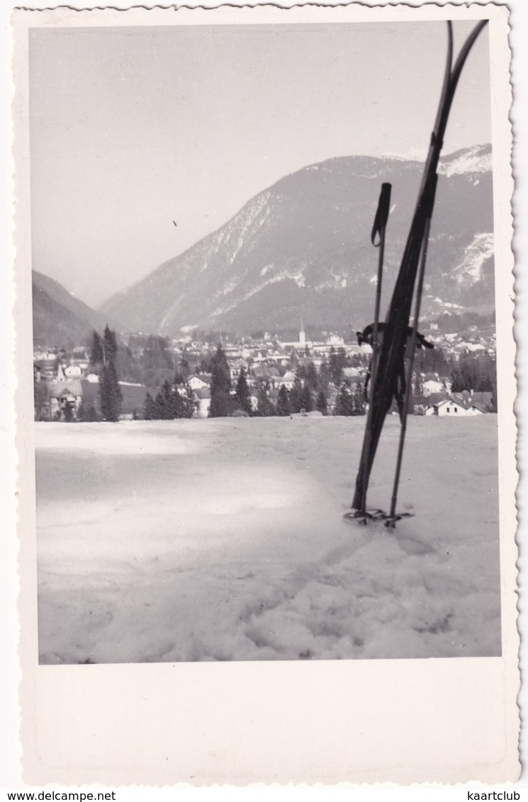 Ski's Im Schnee - Schneeberggebiet