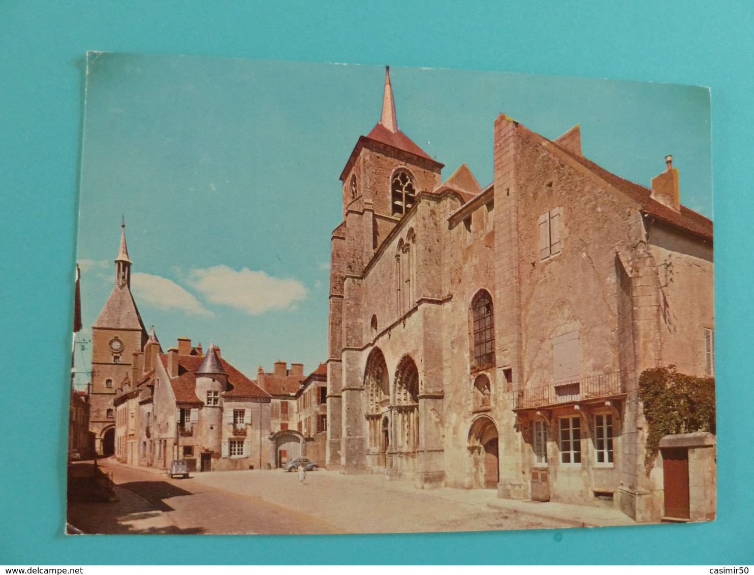 AVALLON Eglise Saint Lazare Et Le Beffroi - Avallon