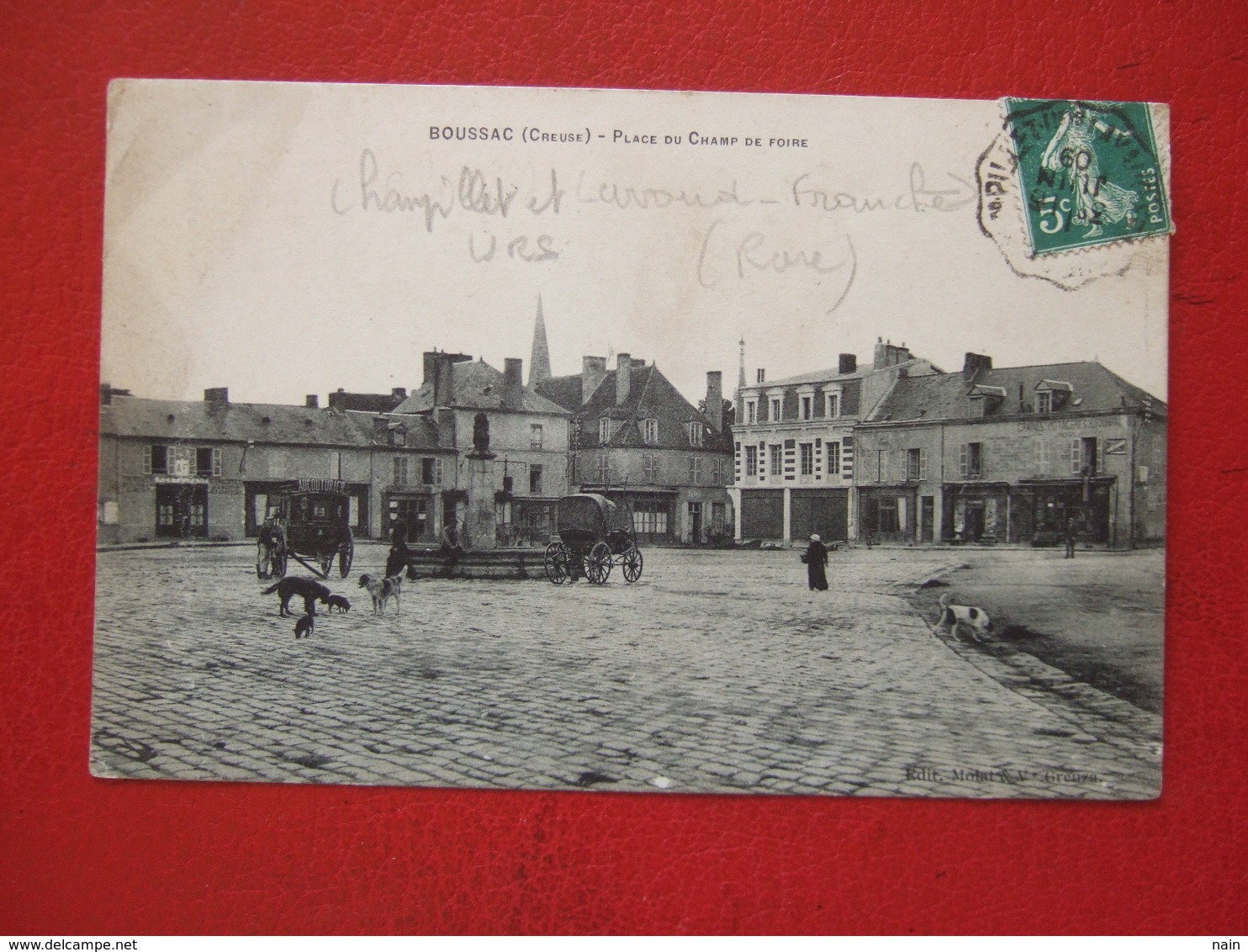 23 - BOUSSAC - PLACE DU CHAMP DE FOIRE - " VIEILLES CLECHES ..." + CACHET ----- PLAN RARE ---- - Boussac