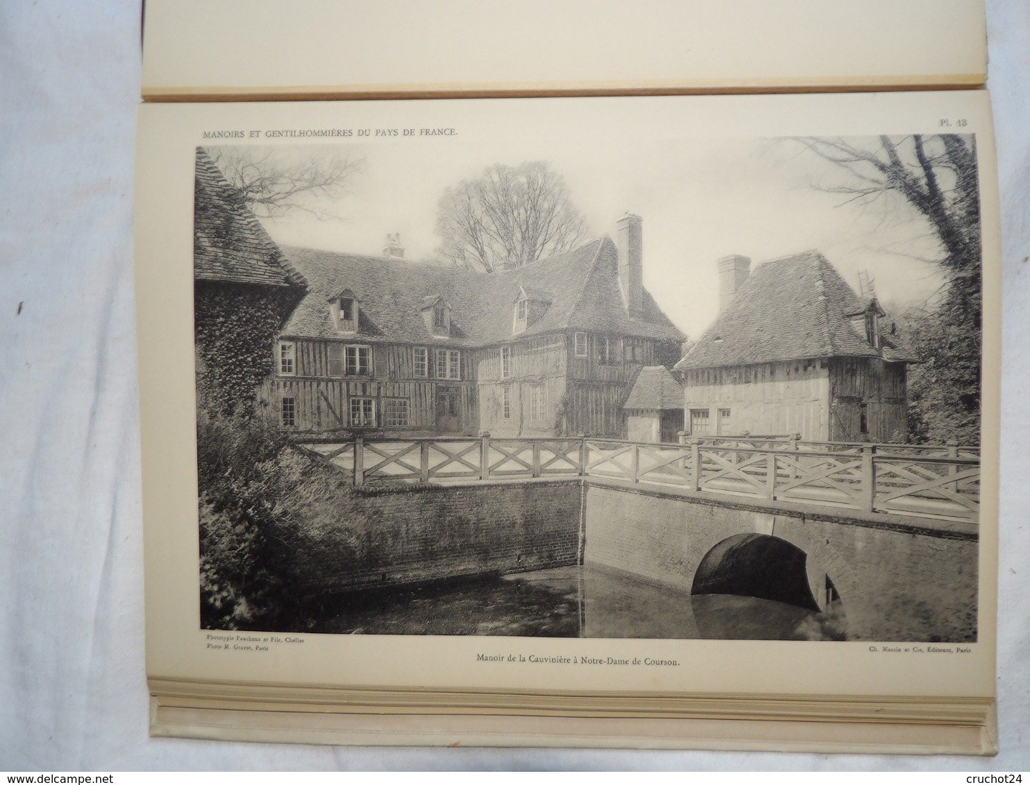 1943 Manoirs Et Gentilhommières De Normandie 40 Planches Par J.gauthier Chez Massin Et Lévy , Dédicacé , Daté , Situé - 1901-1940