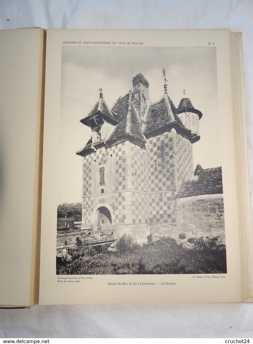1943 manoirs et gentilhommières de normandie 40 planches par j.gauthier chez Massin et Lévy , dédicacé , daté , situé