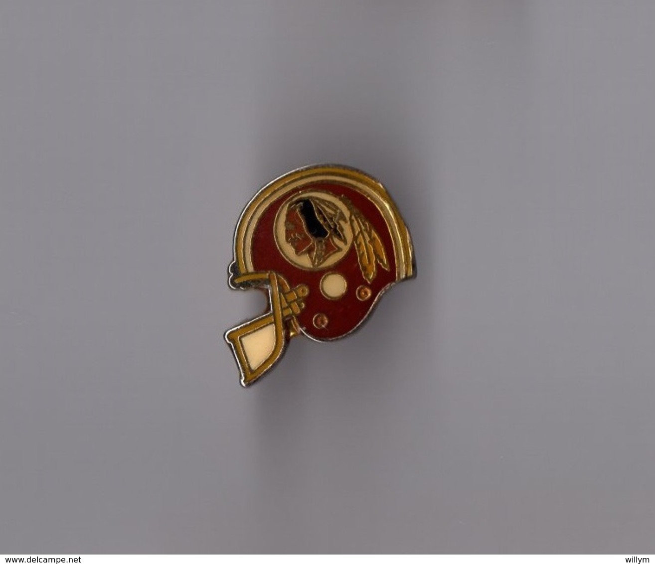 Pin's Football Américain / Casque (époxy) - Redskins De Washington (petit Modèle) (longueur: 1,8 Cm) - Autres & Non Classés