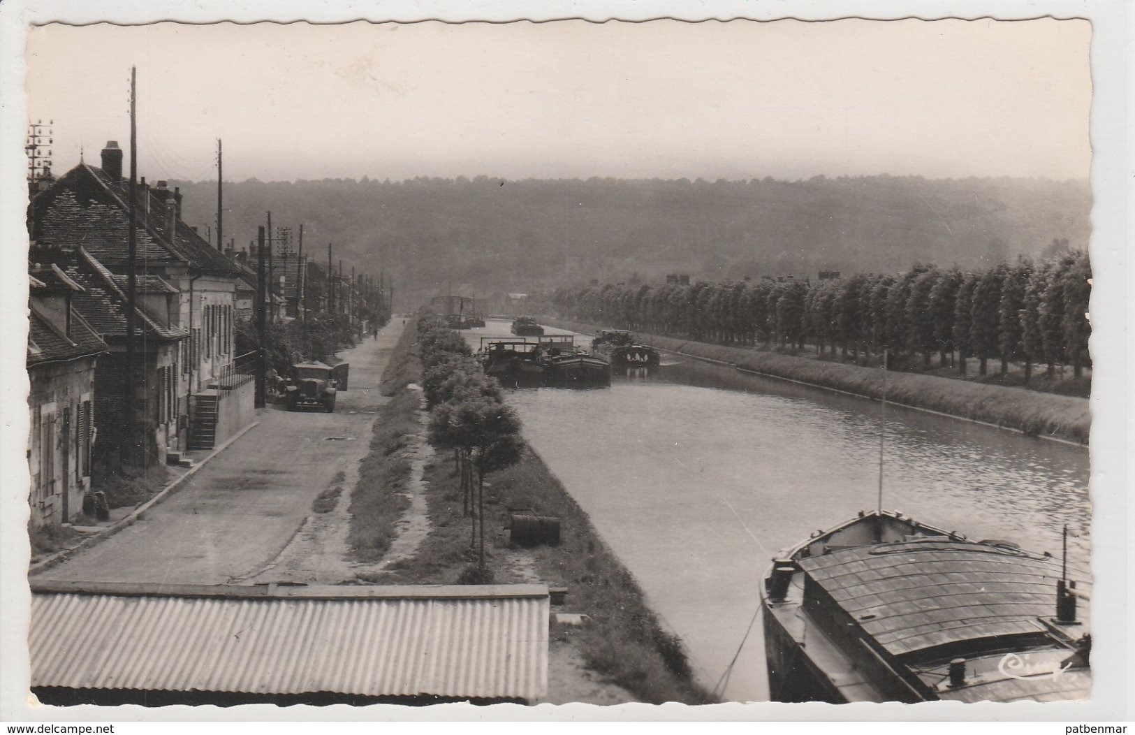 LONGUEIL ANNEL LE CANAL AVEC PENICHE ET L'ECLUSE - Longueil Annel